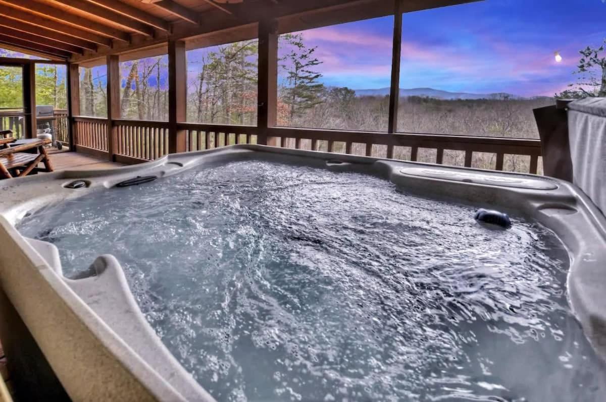 Mountain Views Hot Tub Firepit Close To Town Блу Ридж Екстериор снимка